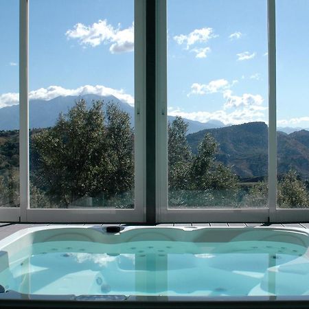 Jingtu Wellness & Spa B&B Comares Exterior photo