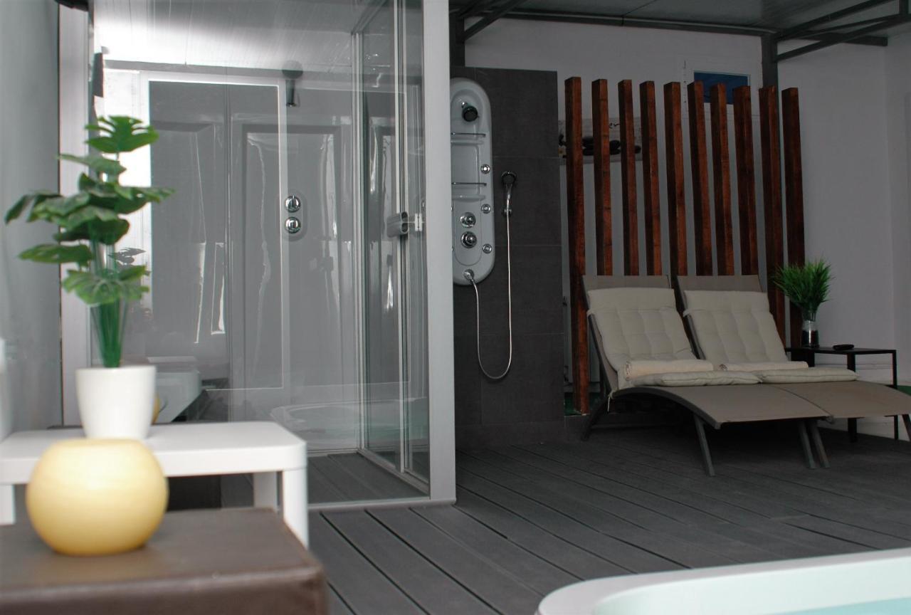 Jingtu Wellness & Spa B&B Comares Exterior photo