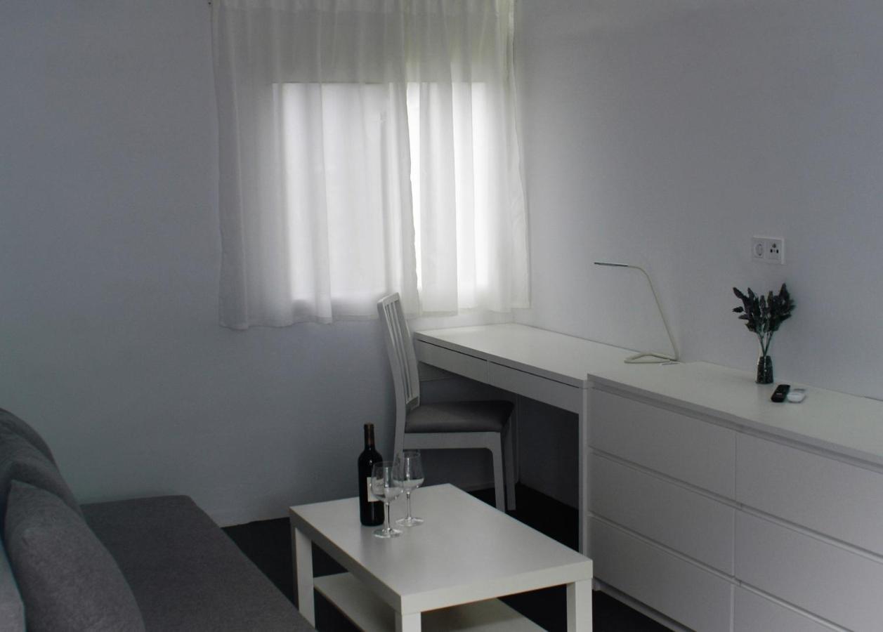 Jingtu Wellness & Spa B&B Comares Exterior photo