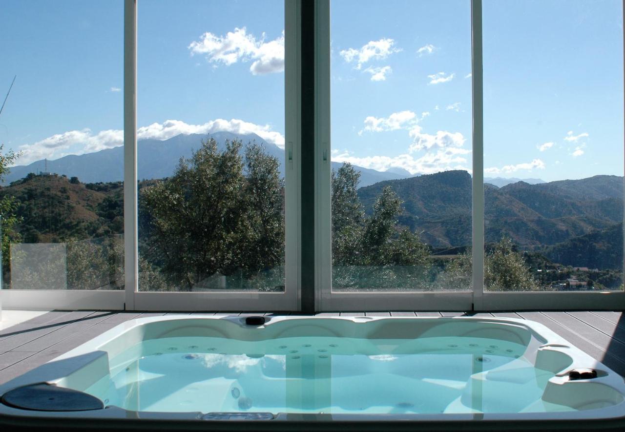 Jingtu Wellness & Spa B&B Comares Exterior photo